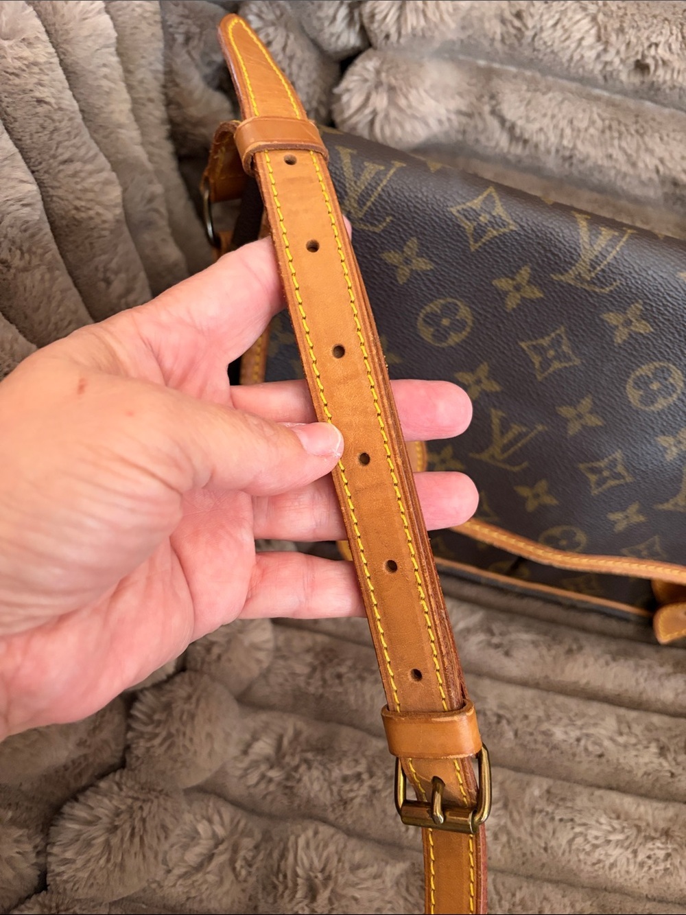 Louis Vuitton Monogram Canvas Crossbody Bag - Brown/ Tan - Picture 15 of 15